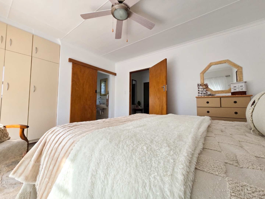 4 Bedroom Property for Sale in Stilbaai Wes Western Cape